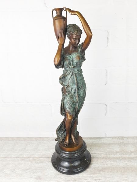Скульптура "Девушка с кувшином (крупная) ЕР-911S"