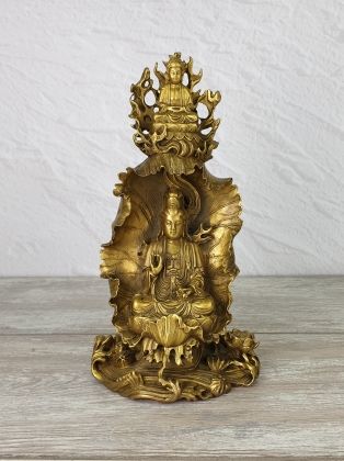 Будда в листе бодхи