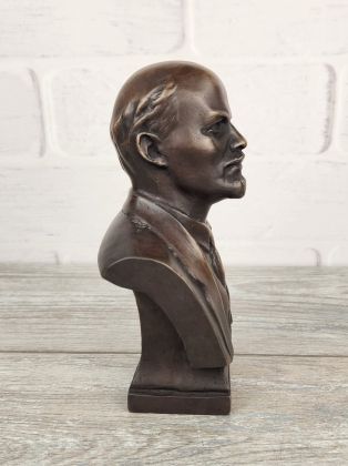 Бюсты лидеров и вождей из бронзы, фарфора