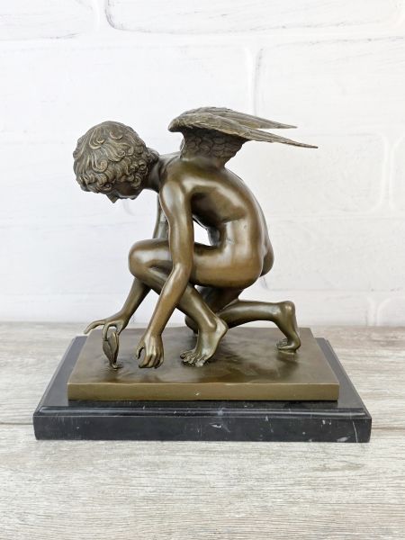 Статуэтка "Ангел и бабочка" Статуэтка "Ангел и бабочка"