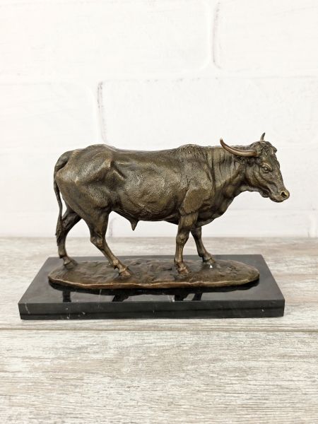 Статуэтка "Бык (23см)" Статуэтка "Бык (23см)"