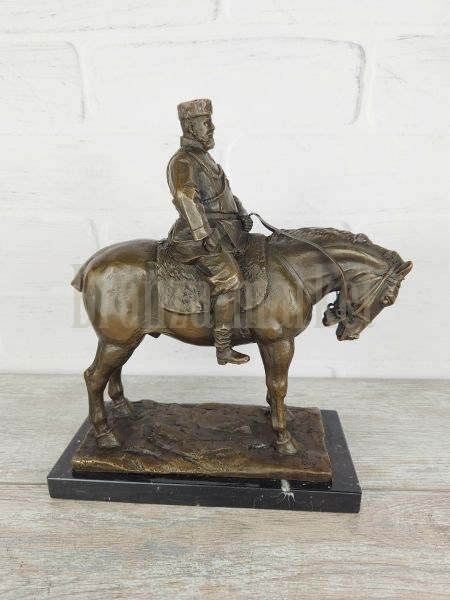 Бюст "Александр III на коне"
