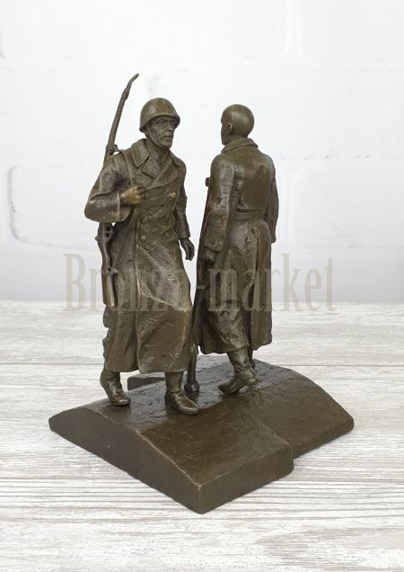 Скульптура "Дороги Войны"