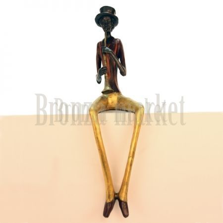 Статуэтка "Негритянка на полку (с трубой)"