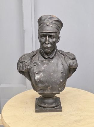 Бюст "Нахимов (Касли, 1963г)"