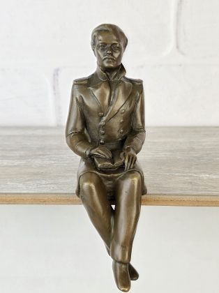 Лермонтов (статуэтка на полку)