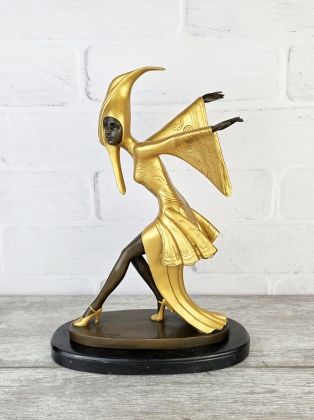 Золотая танцовщица