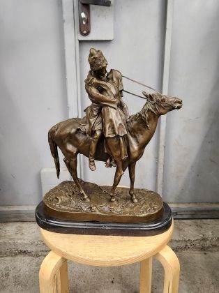 Скульптура "Прощание казака с казачкой "