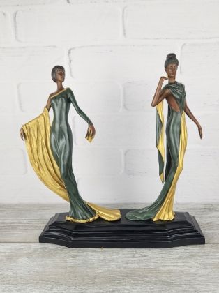 Сёстры (ЕРА-379МС)