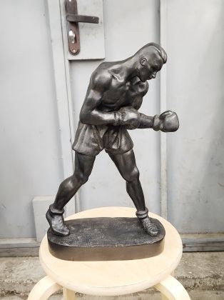 Боксёр 46см (Касли, 64год)