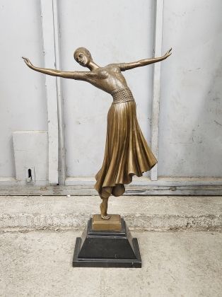 Танцовщица (62см)