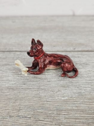 Пёс с костью