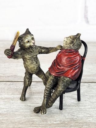 Кот парикмахер