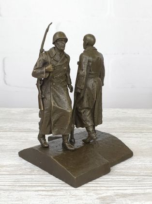 Скульптура "Дороги Войны"