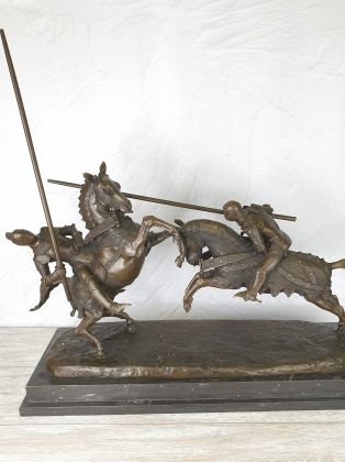 Скульптура "Бой герцога Кларенса и рыцаря Фонтена (крупная)"