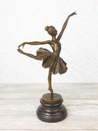 Балерина (ЕР-302)