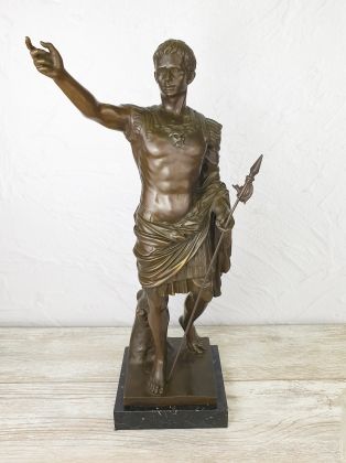Скульптура "Гай Юлий Цезарь Август"