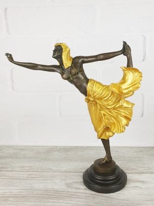 Статуэтка "Танцовщица (в золотом платье 1)"
