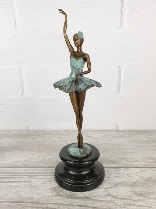 Балерина (ЕРА-566)