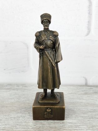 Николай II (в казачьей форме)