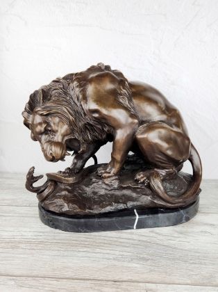 Лев и змея (крупные)