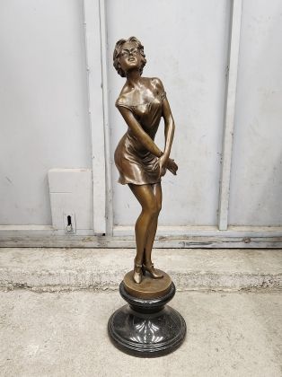 Танцовщица в неглиже (69см)
