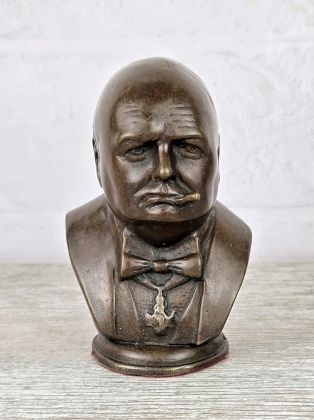 Черчиль с сигарой